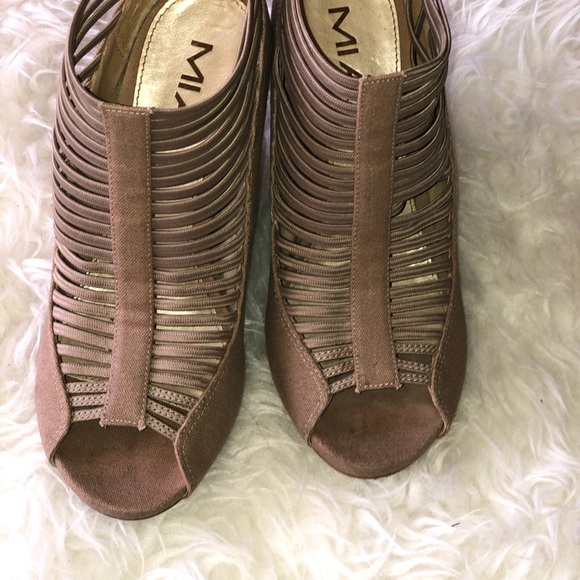 MIA Wedges - Picture 5 of 6
